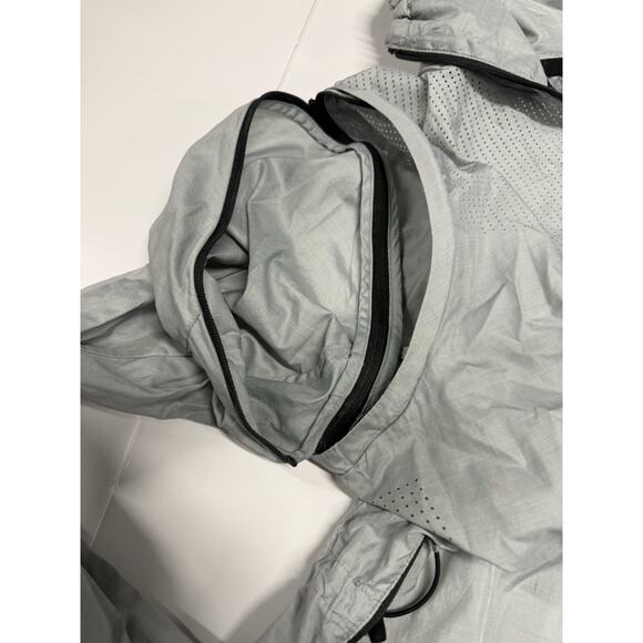 NIKE Women's Medium Convertible Running Jacket Vest Gray Lightweight Windbreaker - Picture 4 of 7